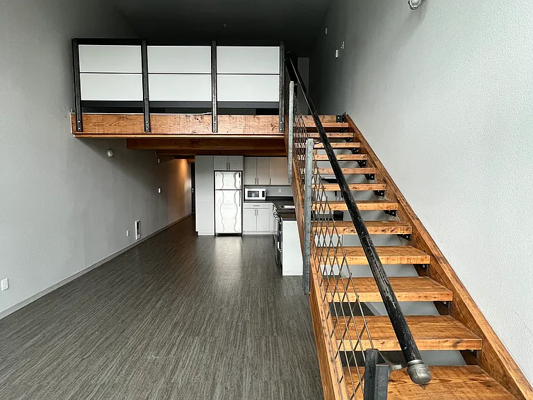 127 Broadway E #303 — Photo 2