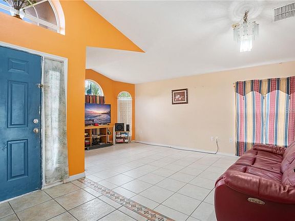2nd image of 12712 Gettysburg Cir