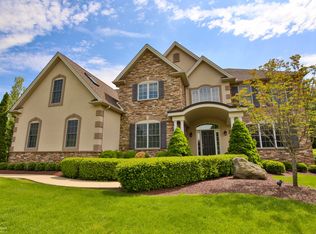 3380 N Concord Dr, Center Valley, PA 18034