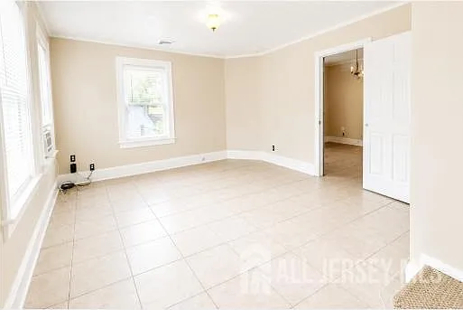 581 W Side Ave — Photo 6