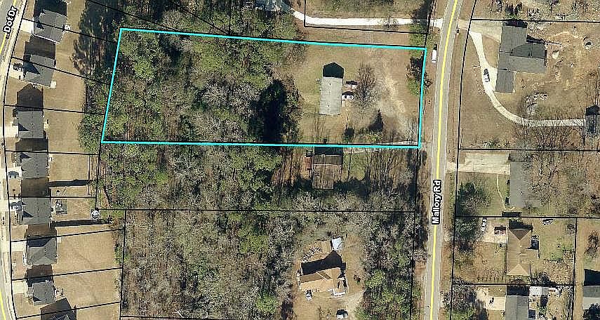 2nd image of 6015 Mallory Rd