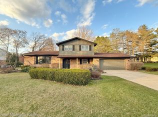 9080 Saddle Horn Dr, Flushing, MI