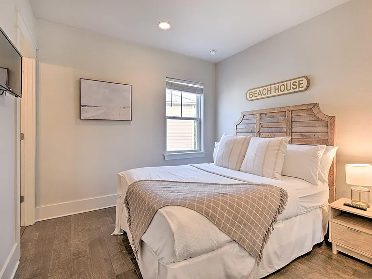 362 Gulfview Cir — Photo 17