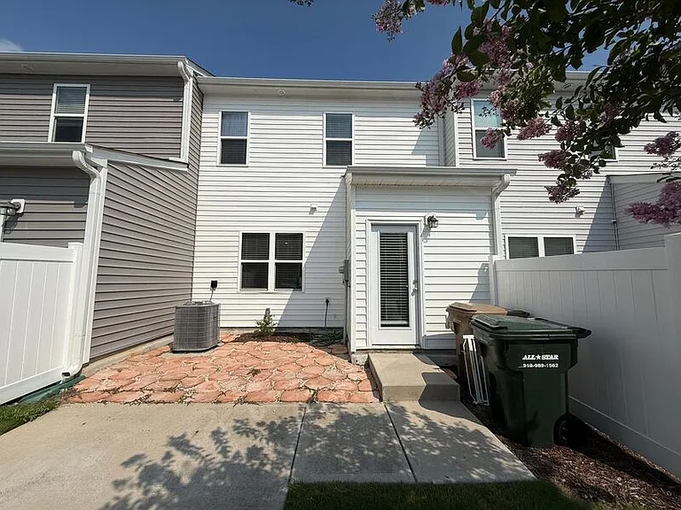88 Liam St — Photo 23