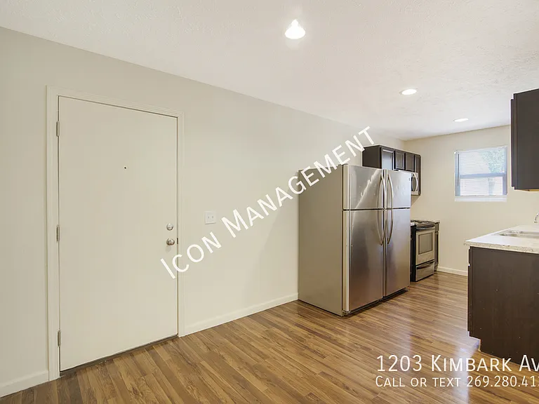 1203 Kimbark Ave — Photo 9