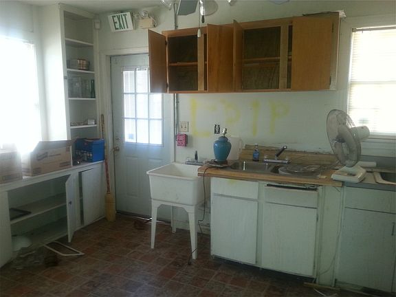 5th image of 5408 Hearne Ave