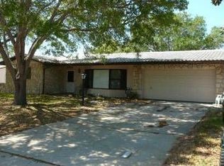 8790 140th St, Seminole, FL 33776