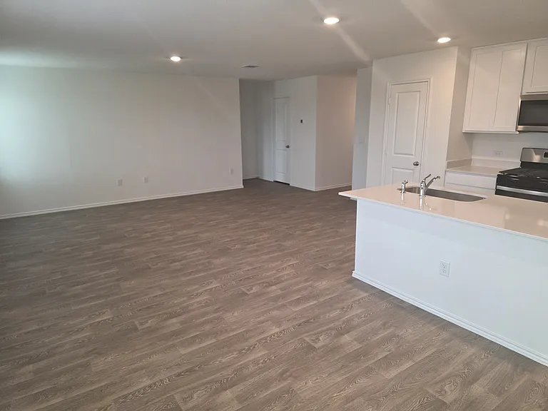 20209 Tester St — Photo 12