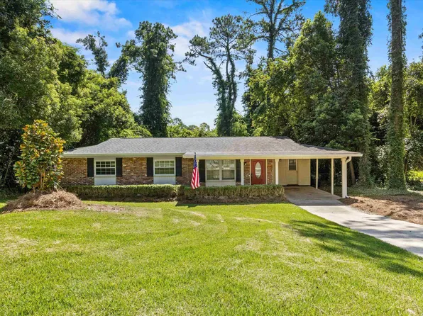 2301 Spoonwood Dr, Tallahassee, FL 32303