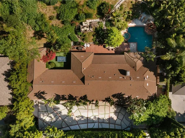 1138 Coldwater Canyon Dr, Beverly Hills, CA 90210