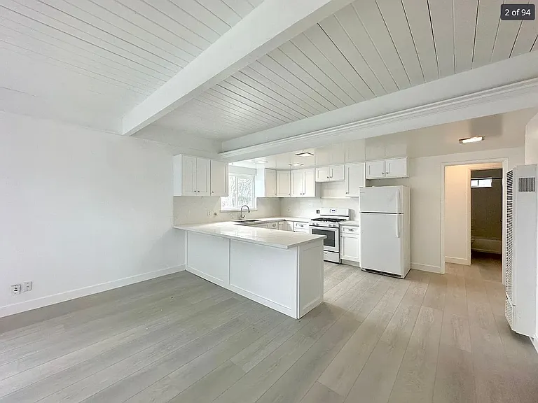 148 Ventura Ave — Photo 3