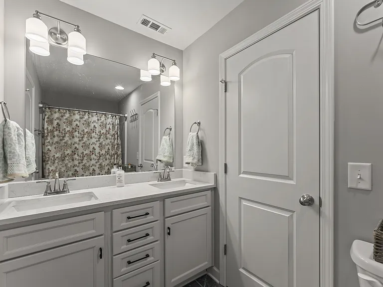 474 Evans Dr — Photo 22