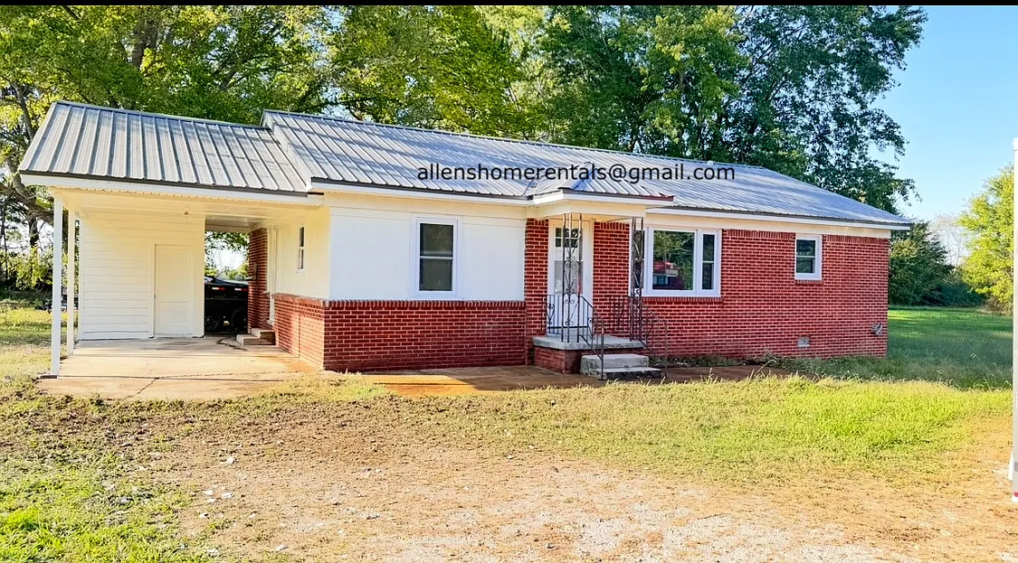 1765 Greenfield Hwy — Photo 1