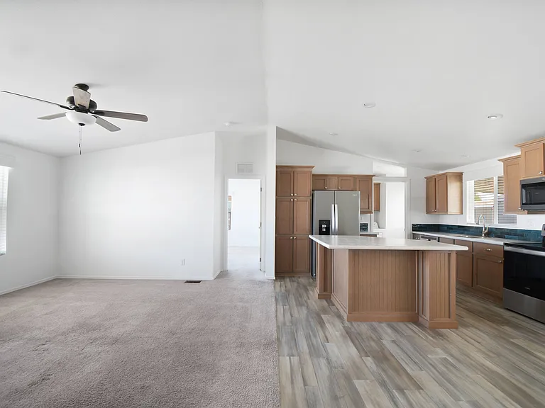Paradise Groves Manufactured Home Community — Photo 44