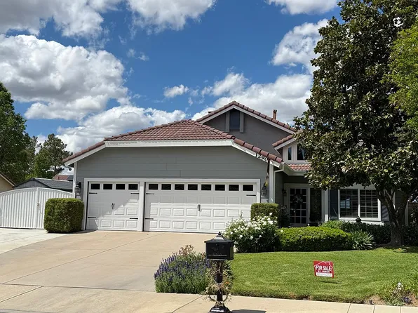 1290 Versailles Cir, Riverside, CA 92506