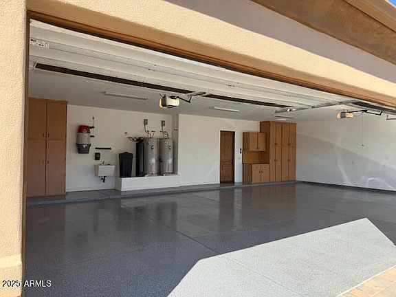 5th image of 806 W Desert Ranch Rd