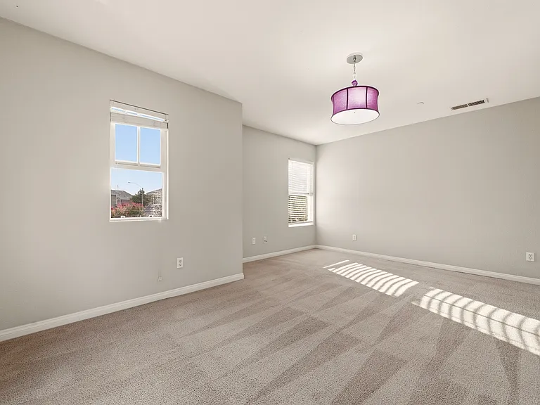 1728 Edmon Way — Photo 24