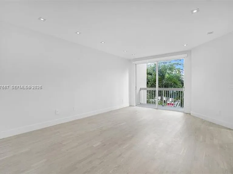 21391 Marina Cove Cir #Townhouse 14-K — Photo 23