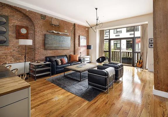 Sold by Compass | media 5