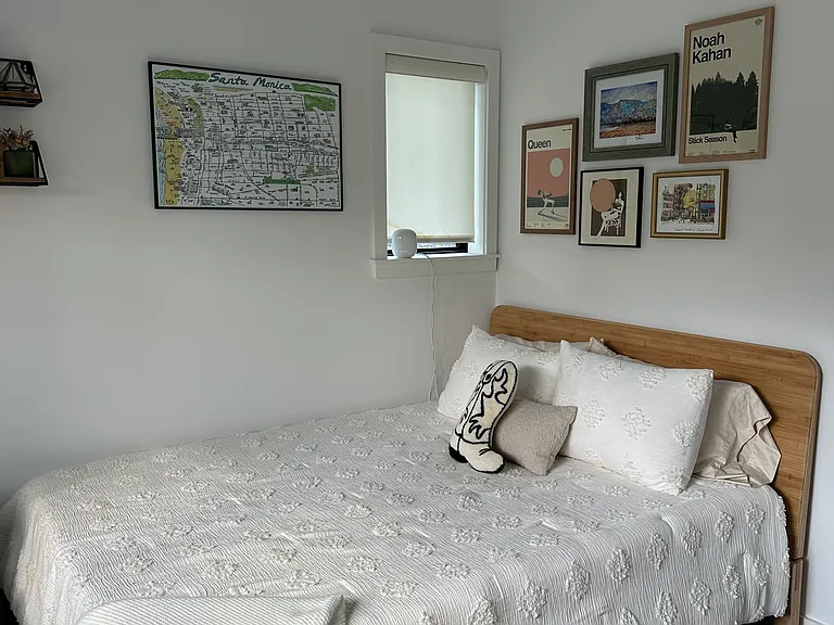 2403 Wilson St — Photo 37