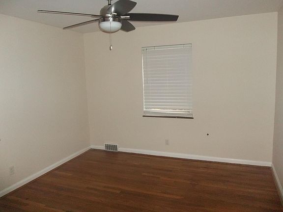 1st floor bedroom #1