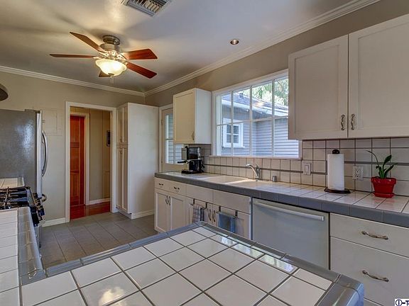 5th image of 3353 Los Olivos Ln