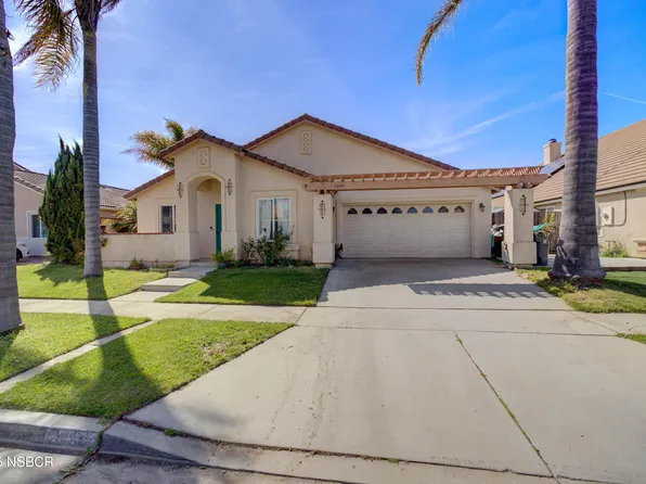 2405 Schuman Pl, Santa Maria, CA 93458