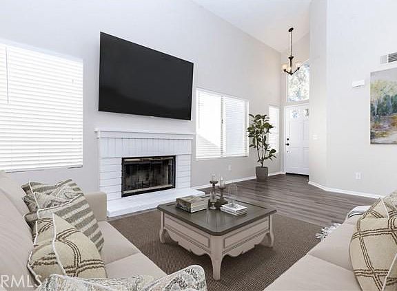 3rd image of 4367 Ironwood Dr