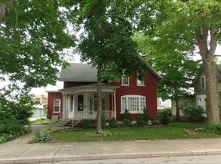 414 S 7th St, Goshen, IN 46526