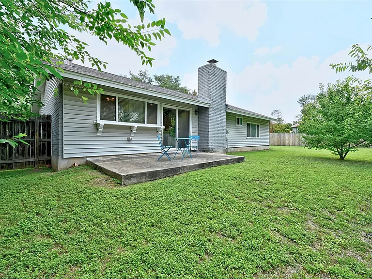 607 Old Stone Rd — Photo 26