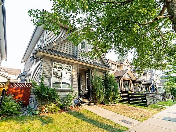 2nd image of 2934 Station Rd
