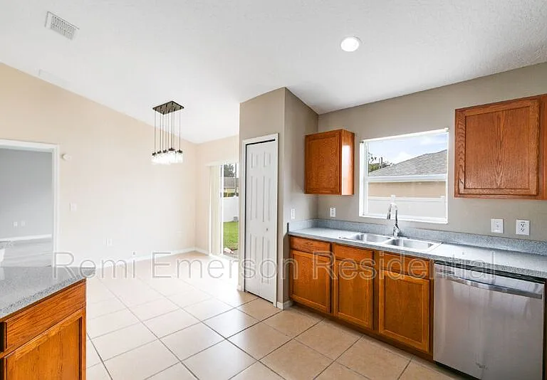12 Sawfish Ln — Photo 3