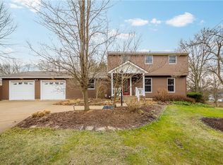 110 Thorn Dr, Valencia, PA