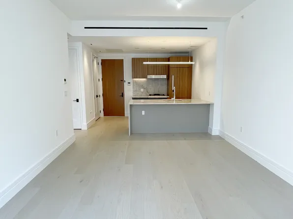 165 Lexington Avenue image 4 of 13