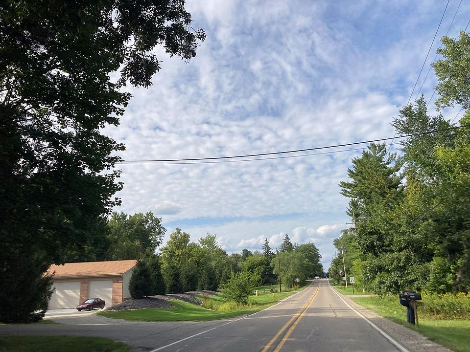 10900 N Rushton Rd, South Lyon, MI 48178 Zillow