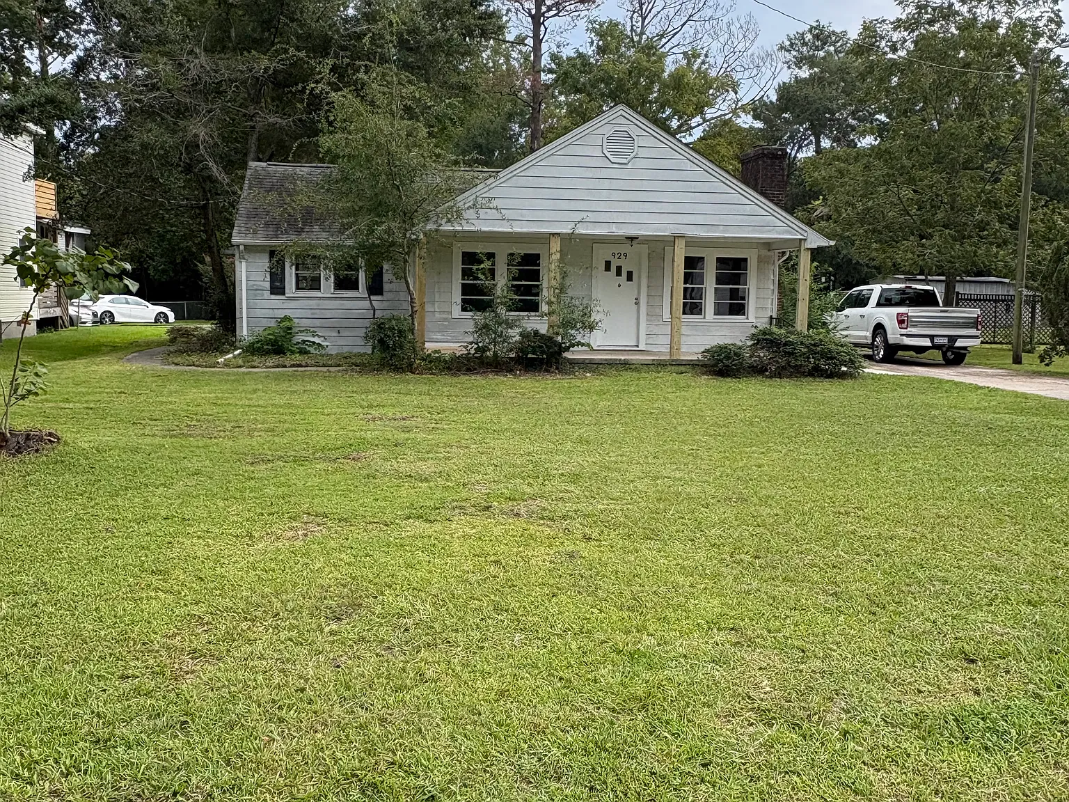 3 bed, 1250 sqft, $1,900 — Photo 1