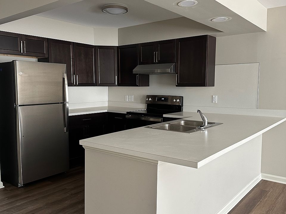 2nd image of 300 Burke Meadows Dr #211