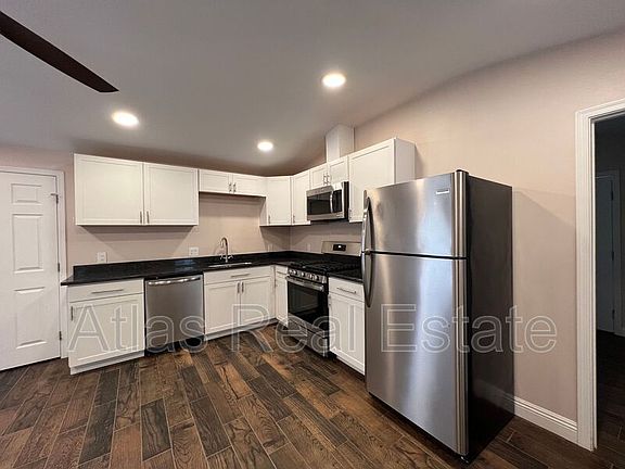 4th image of 3518 E Bellevue St #3520