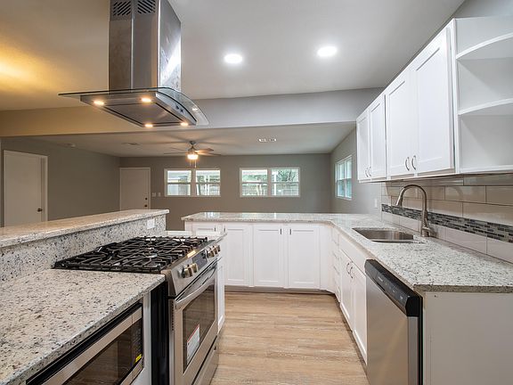 4th image of 2126 Alice Dr