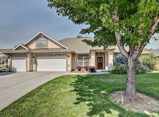 12330 W Muir Ridge Dr, Boise, ID 83709