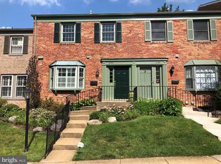3163 Fairbury Ln, Fairfax, VA 22031