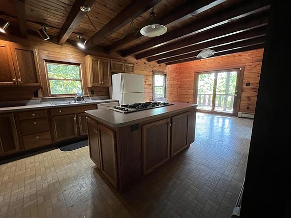 4th image of 1327 Fairfield Rd
