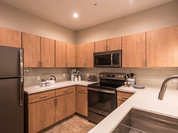 3rd image of 7017 S Priest Dr APT 1119