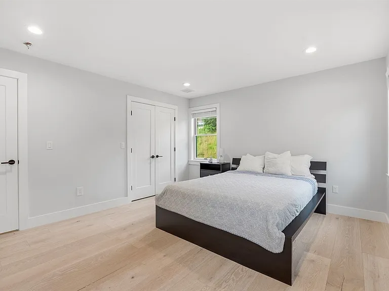 1 Lincoln Ct — Photo 21