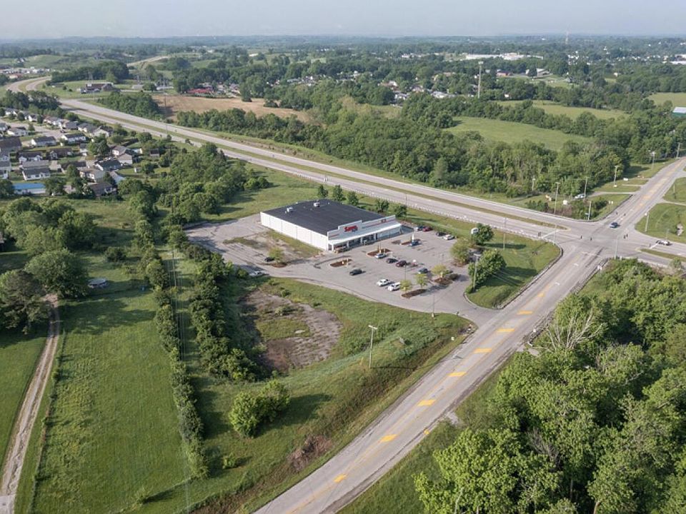 2nd image of 785 Ecton Rd