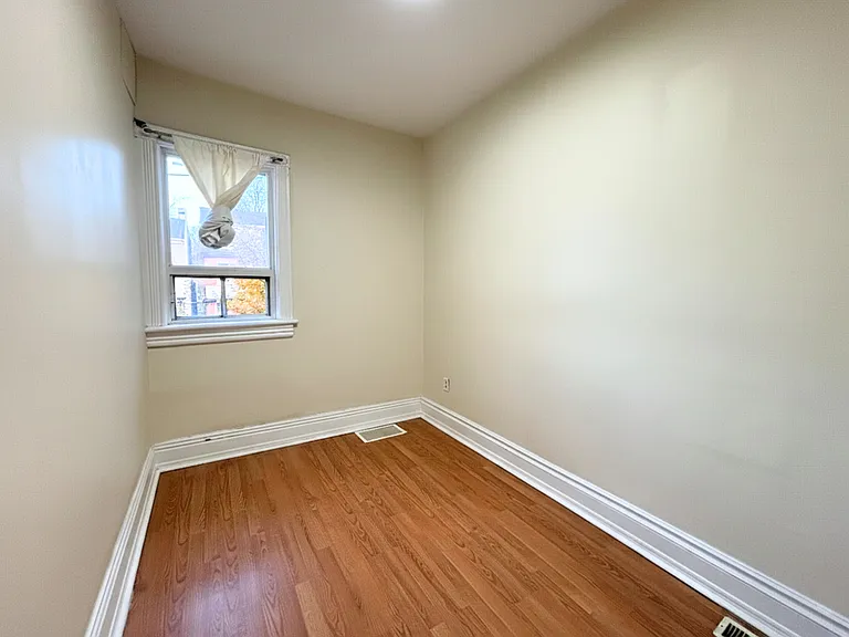 44 Spring St — Photo 14