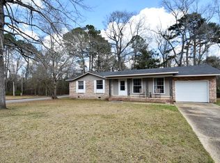 167 Stephanie Dr, Ozark, AL 36360