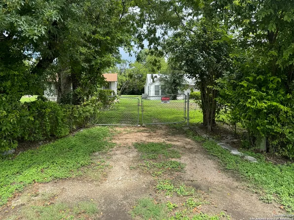 1251 Jackson Keller, Castle Hills, TX 78213