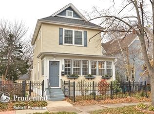 1914 Wesley Ave, Evanston, IL 60201