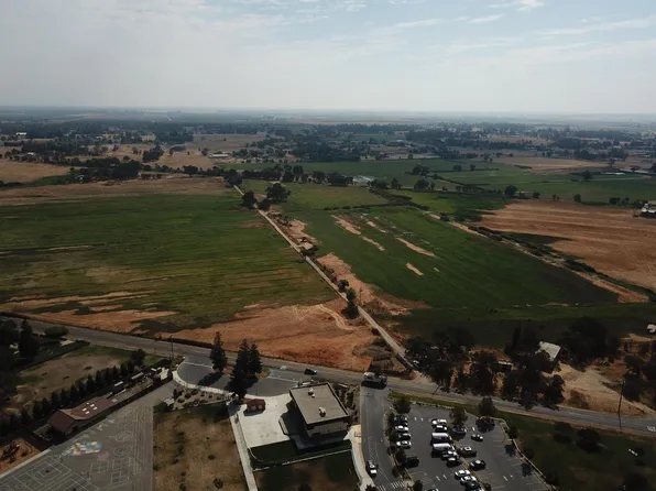 9710 Colony Rd, Wilton, CA 95693
